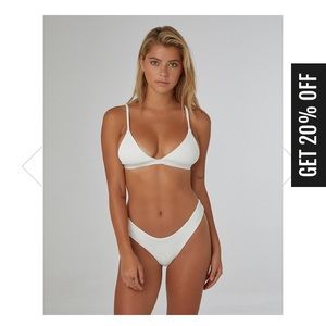 Vaya island white ribbed bikini top